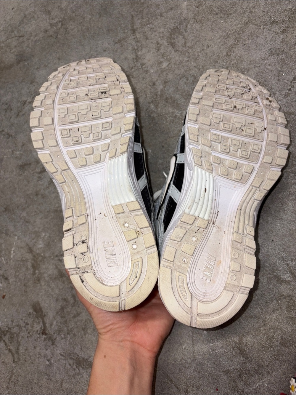Nike White and Black Mesh Athletic Sneakers - Picture 2 of 3